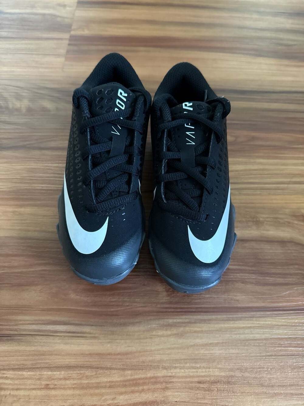 Nike Vapor Ultrafly 2 Keystone Boy’s Baseball Cleats Black/White Size 11C